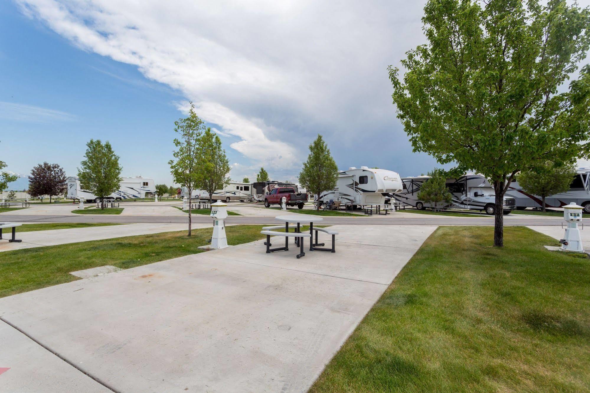Pony Express Rv Resort North Salt Lake Екстериор снимка