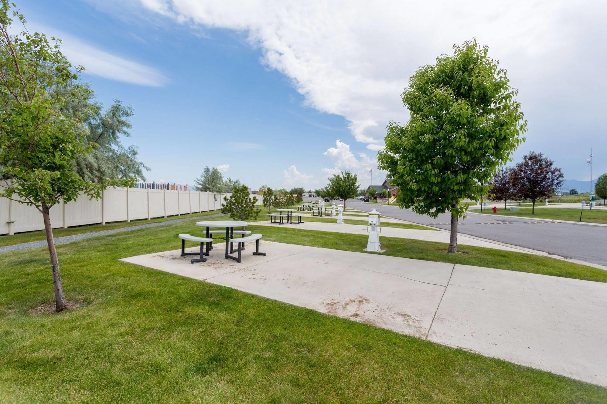 Pony Express Rv Resort North Salt Lake Екстериор снимка